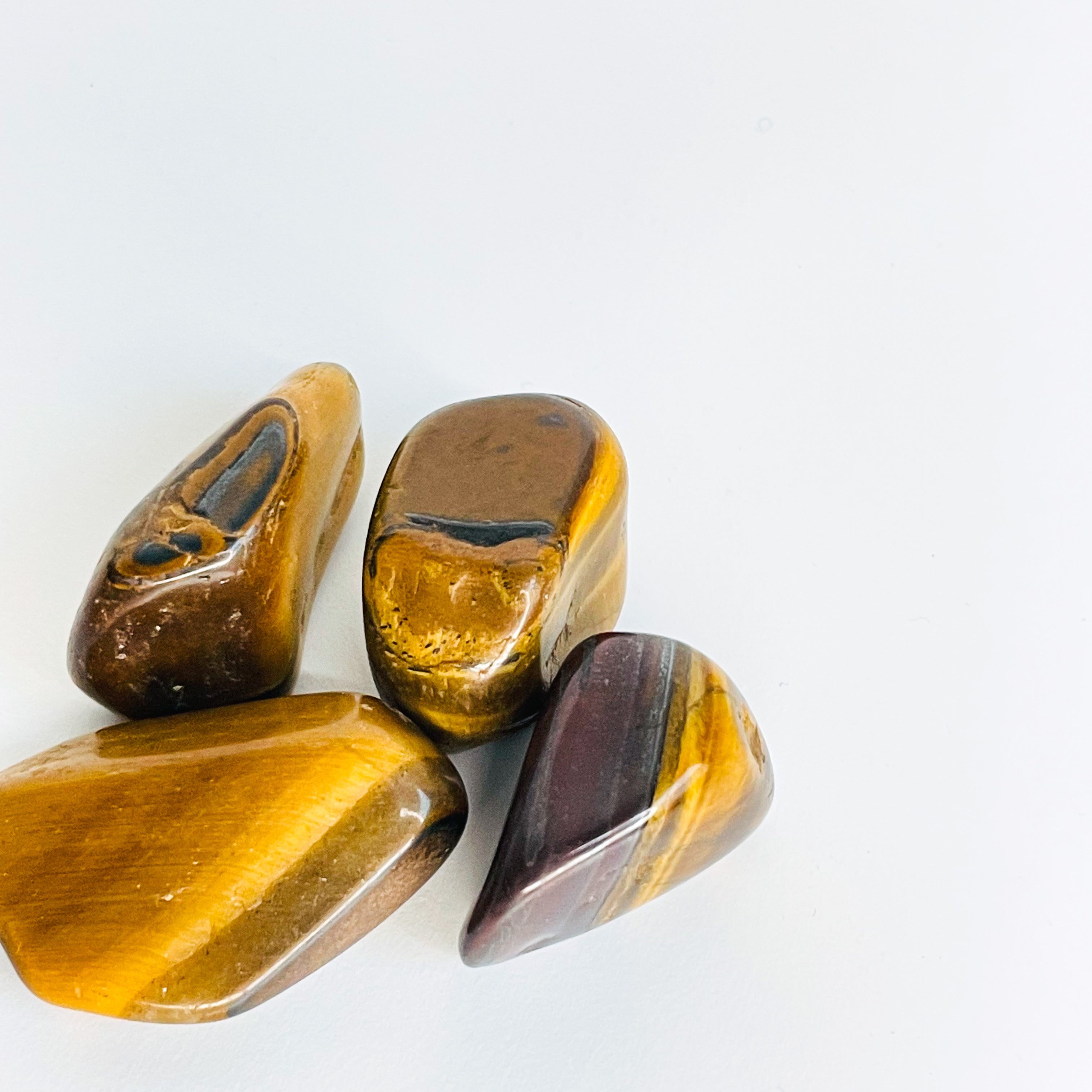 TIGER'S EYE TUMBLES